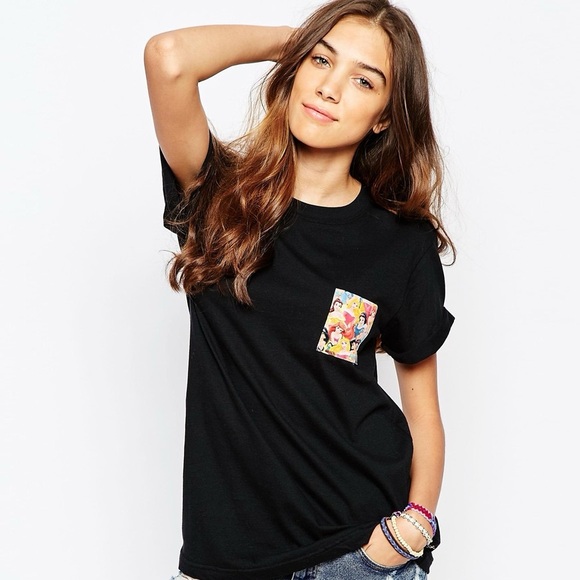 Vans | Women’s Disney Princess Pocket Tee - XS - Picture 3 of 5